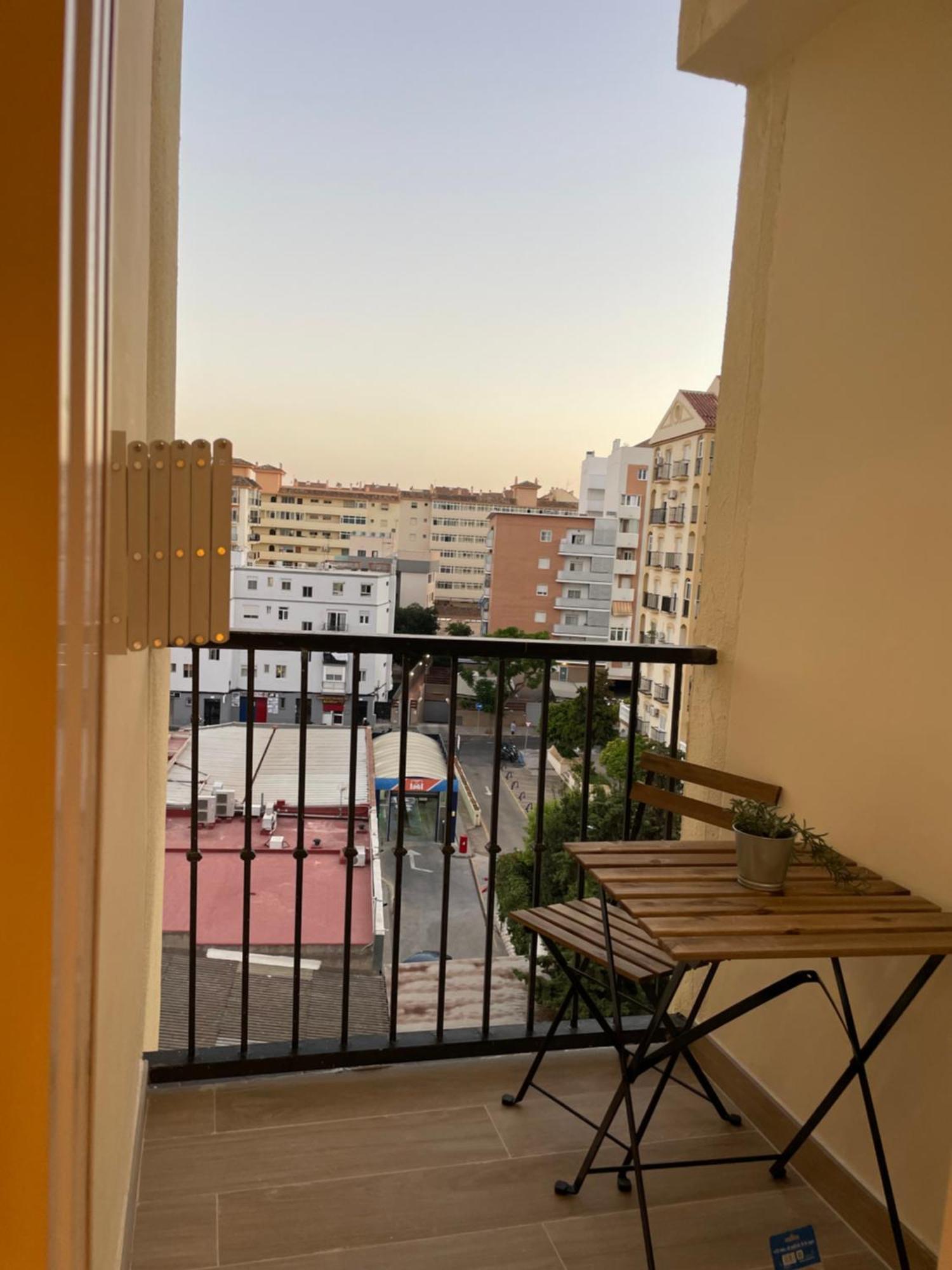 Fuengirola, 4 2 Banos Parking Apartment